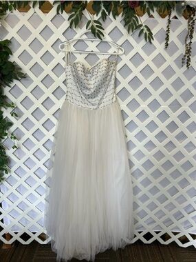 Vintage Precious Formals White Beaded Tulle Dress Size 8 Strapless Formal Prom